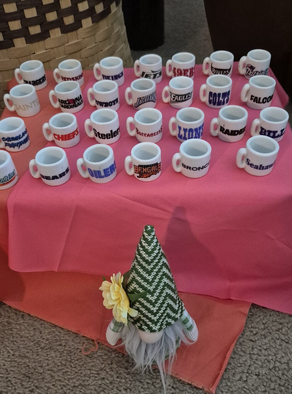 VINTAGE MINI NFL TEAM CERAMIC COFFEE CUPS. SET OF 28